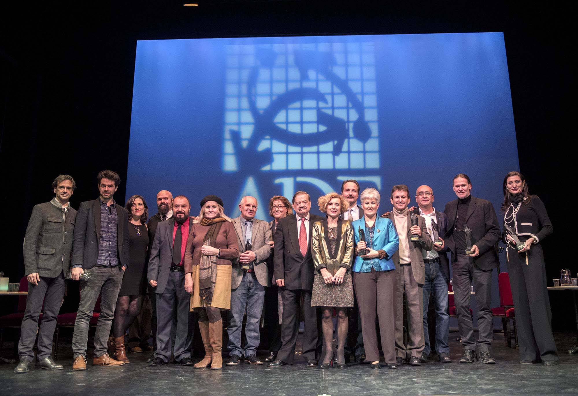 Entrevista a Mikolaj Bielski en la Revista ADE TEATRO con ocasión del Premio ‘José Luis Alonso’ para jóvenes directores 2016